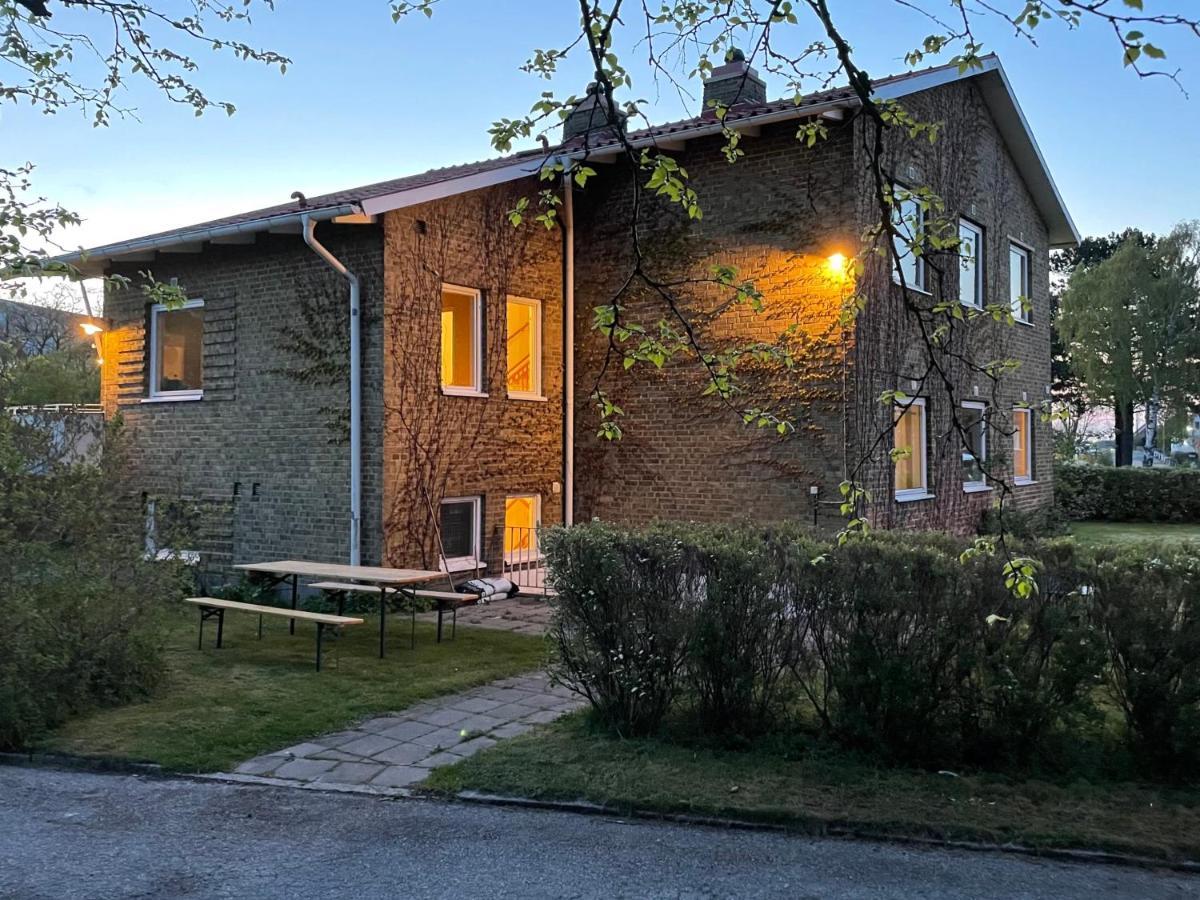 Hemmet Simrishamns Vandrarhem Och B&B Экстерьер фото