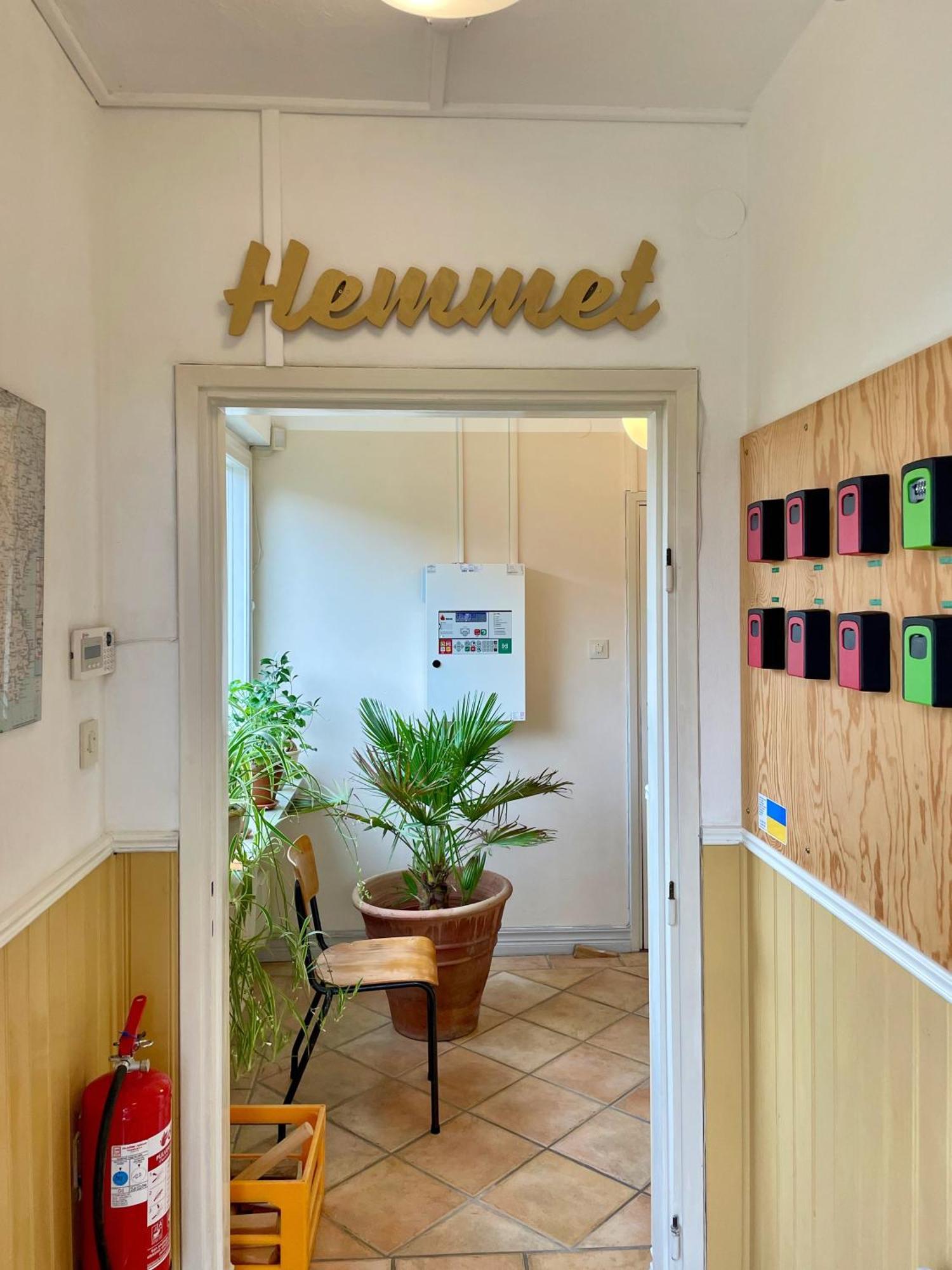 Hemmet Simrishamns Vandrarhem Och B&B Экстерьер фото